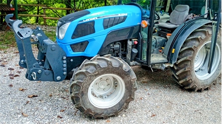UNIVERZALNI KIT PREDNJA ČELNA HIDRAVLIKA 2KAT ZA TRAKTOR 1500kg